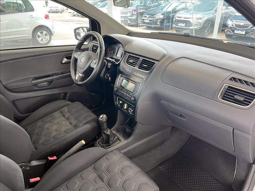 FOX 1.6 MI SELEÇÃO 8V FLEX 4P MANUAL13