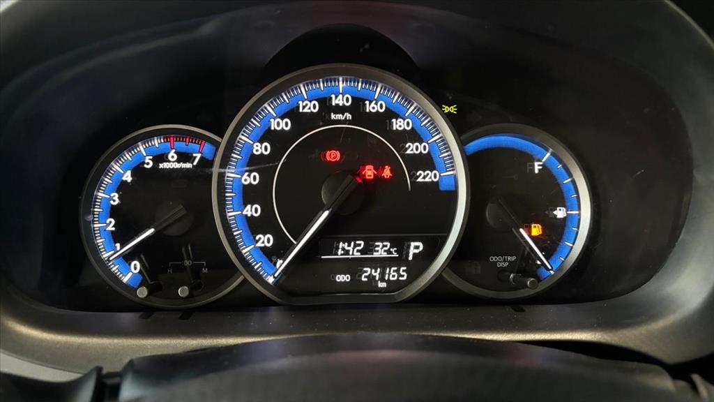 YARIS 1.5 16V FLEX SEDAN XL LIVE MULTIDRIVE10