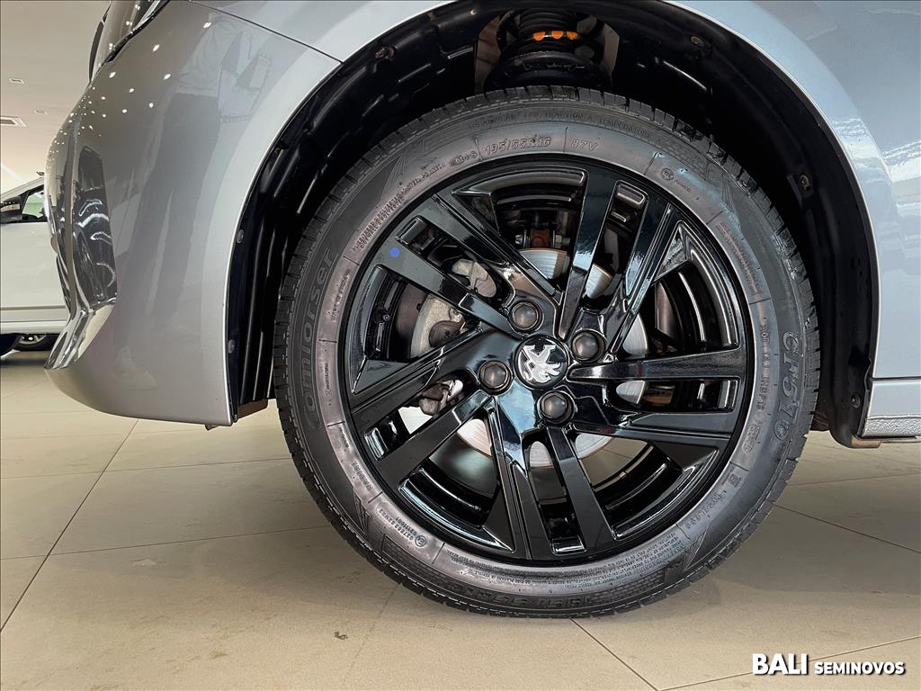 208 1.0 FIREFLY FLEX STYLE MANUAL7