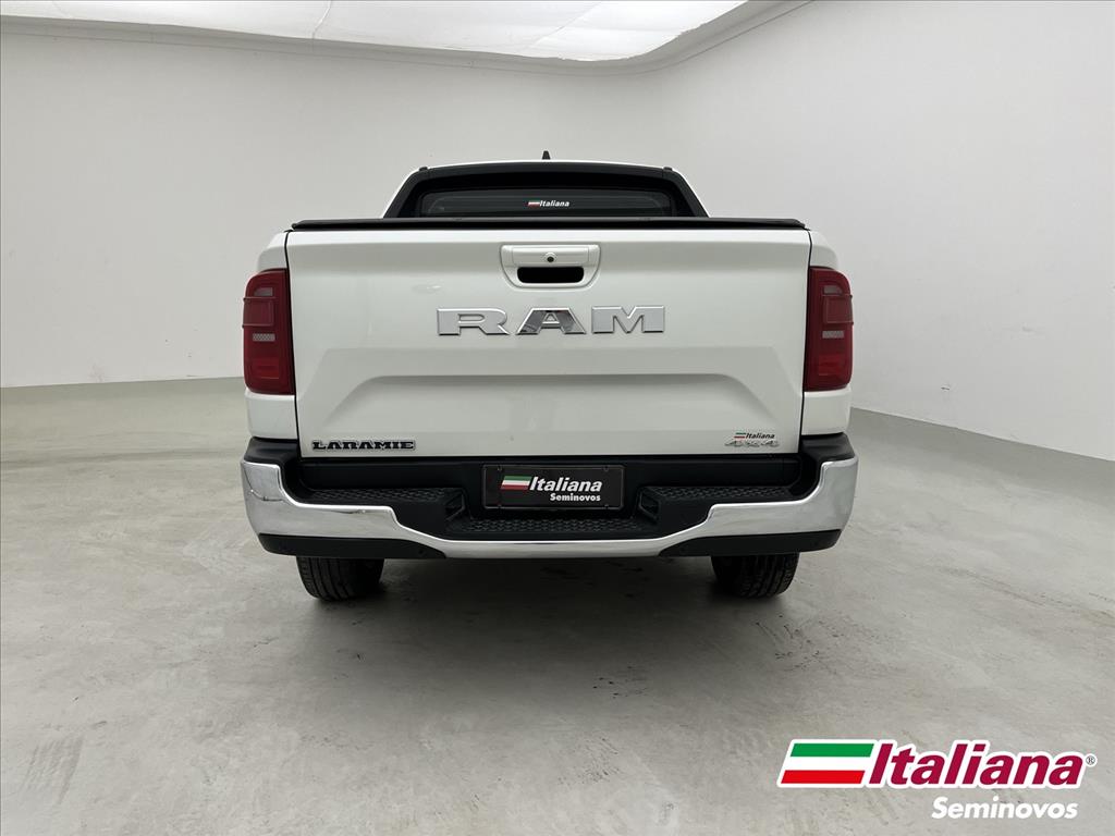 RAMPAGE 2.2 TURBO DIESEL LARAMIE 4X4 AUTOMÁTICO3
