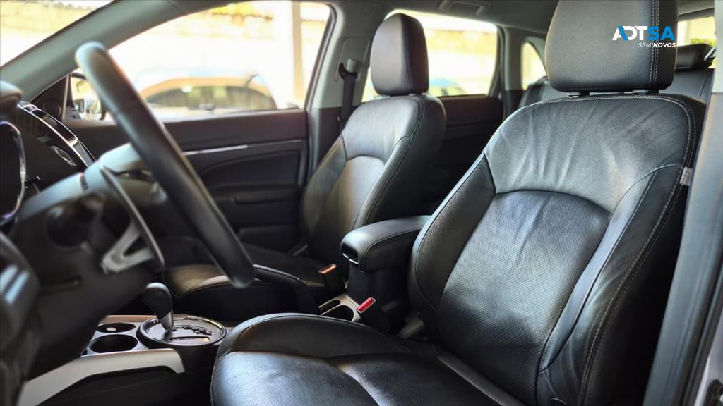 MITSUBISHI OUTLANDER SPORT 2.0 MIVEC FLEX HPE AWD AUTOMÁTICO