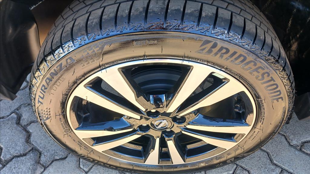 KICKS PLAY 1.6 16V FLEXSTART ADVANCE PLUS XTRONIC15