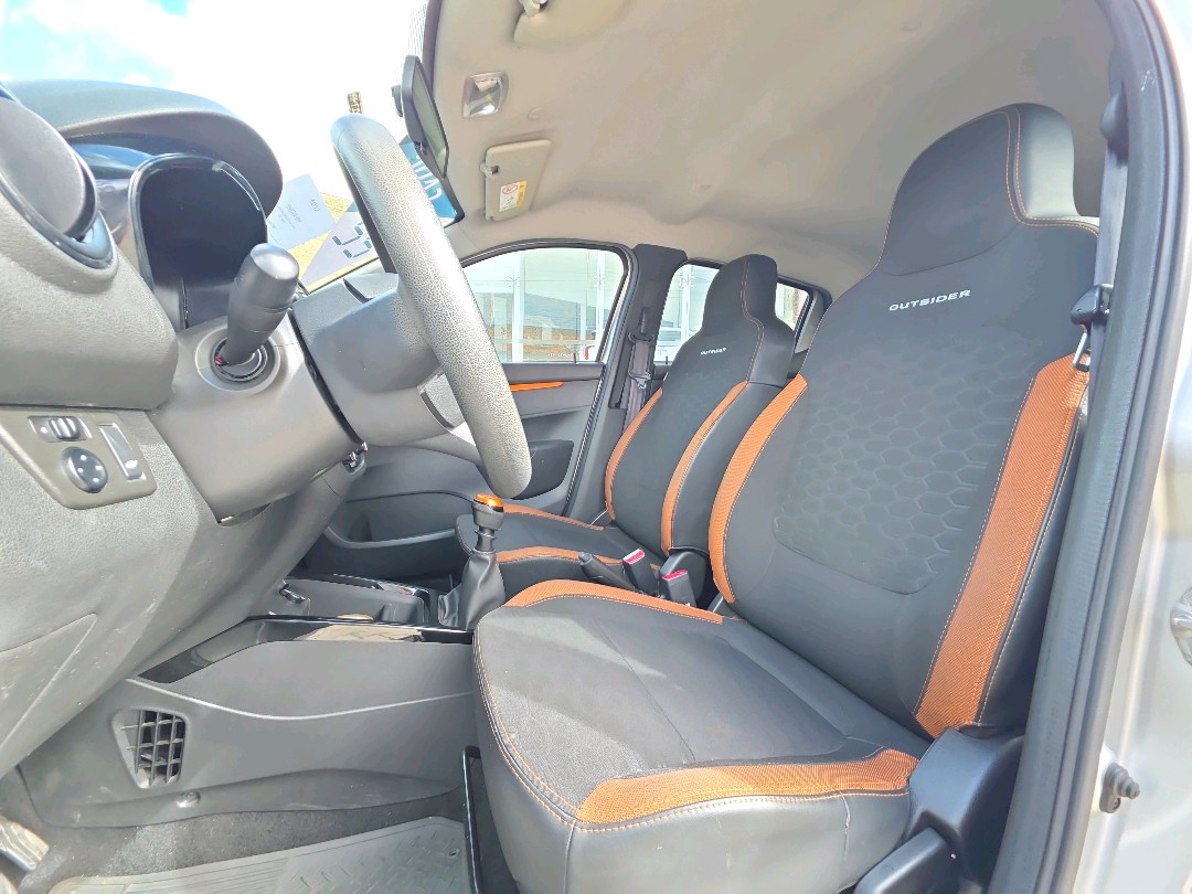 Renault-KWID-1.0 12V SCE FLEX OUTSIDER MANUAL