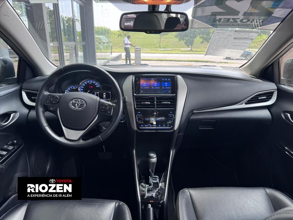 YARIS 1.5 16V FLEX SEDAN XLS CONNECT MULTIDRIVE6