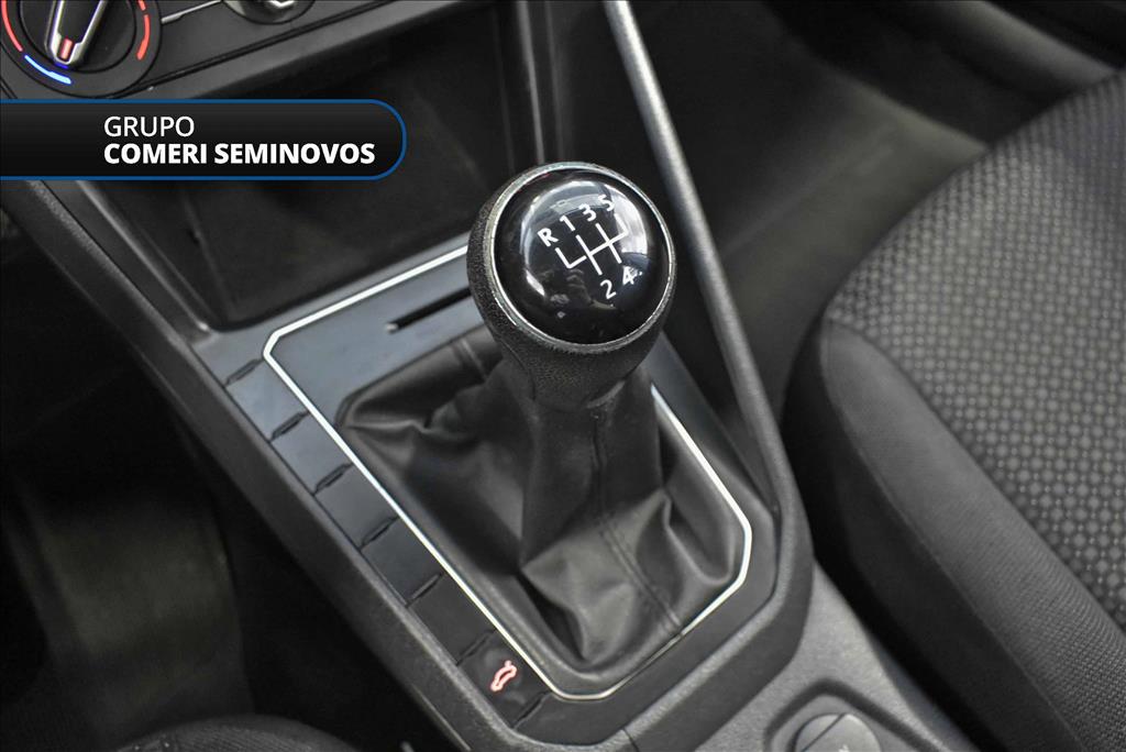 POLO 1.0 MPI TOTAL FLEX MANUAL8 POLO 1.0 MPI TOTAL FLEX MANUAL8