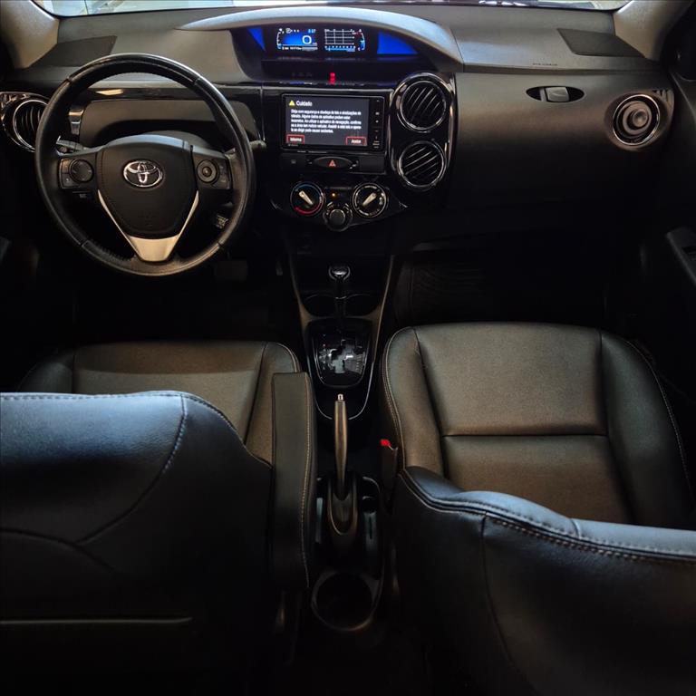 ETIOS 1.5 XLS SEDAN 16V FLEX 4P AUTOMÁTICO9