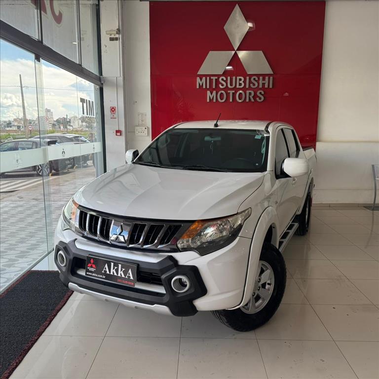 Mitsubishi-L200 TRITON-2.4 16V TURBO DIESEL SPORT GLS CD 4P 4X4 MANUAL