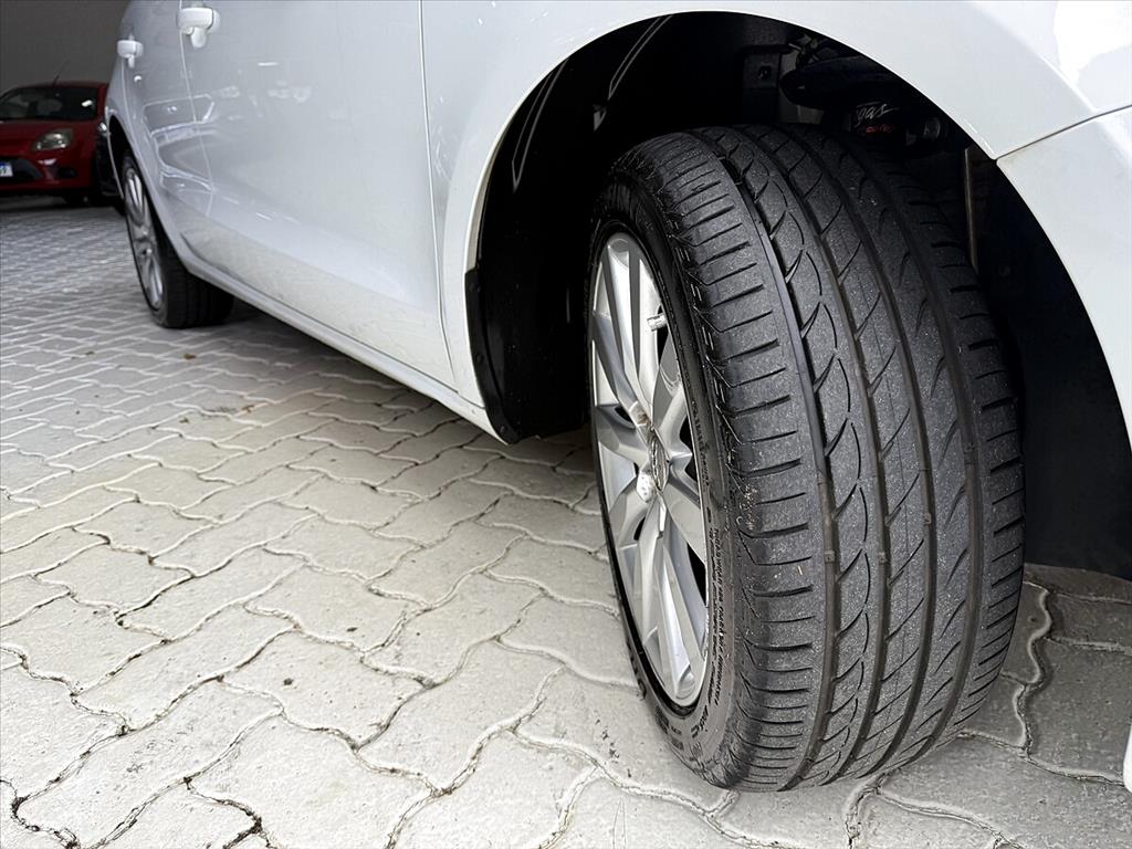 Audi A1 - 1.4 TFSI SPORTBACK ATTRACTION 16V 122CV GASOLINA 4P S-TRONIC