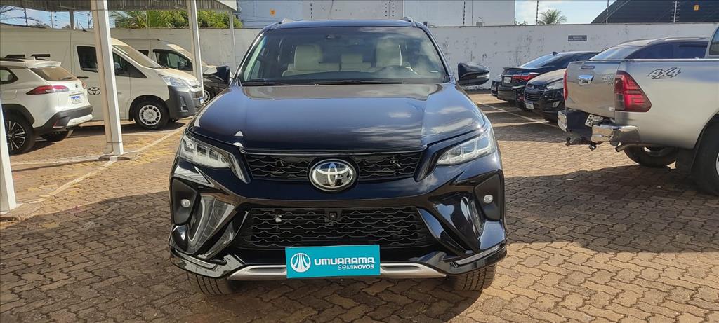 HILUX SW4 2.8 D-4D TURBO DIESEL DIAMOND 7L 4X4 AUTOMÁTICO