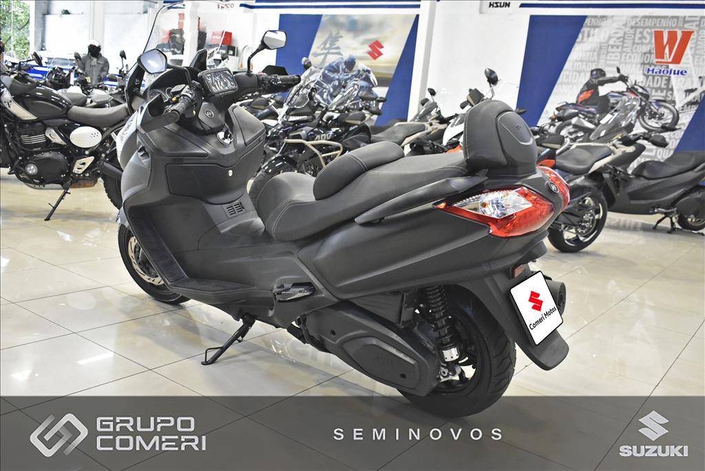 MAXSYM 400I1