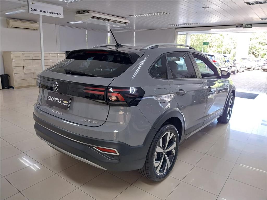 NIVUS 1.0 200 TSI TOTAL FLEX HIGHLINE AUTOMÁTICO4