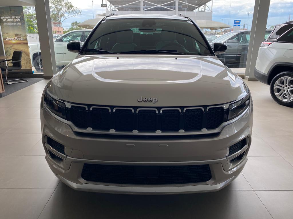 COMMANDER 1.3 T270 TURBO FLEX OVERLAND AT6