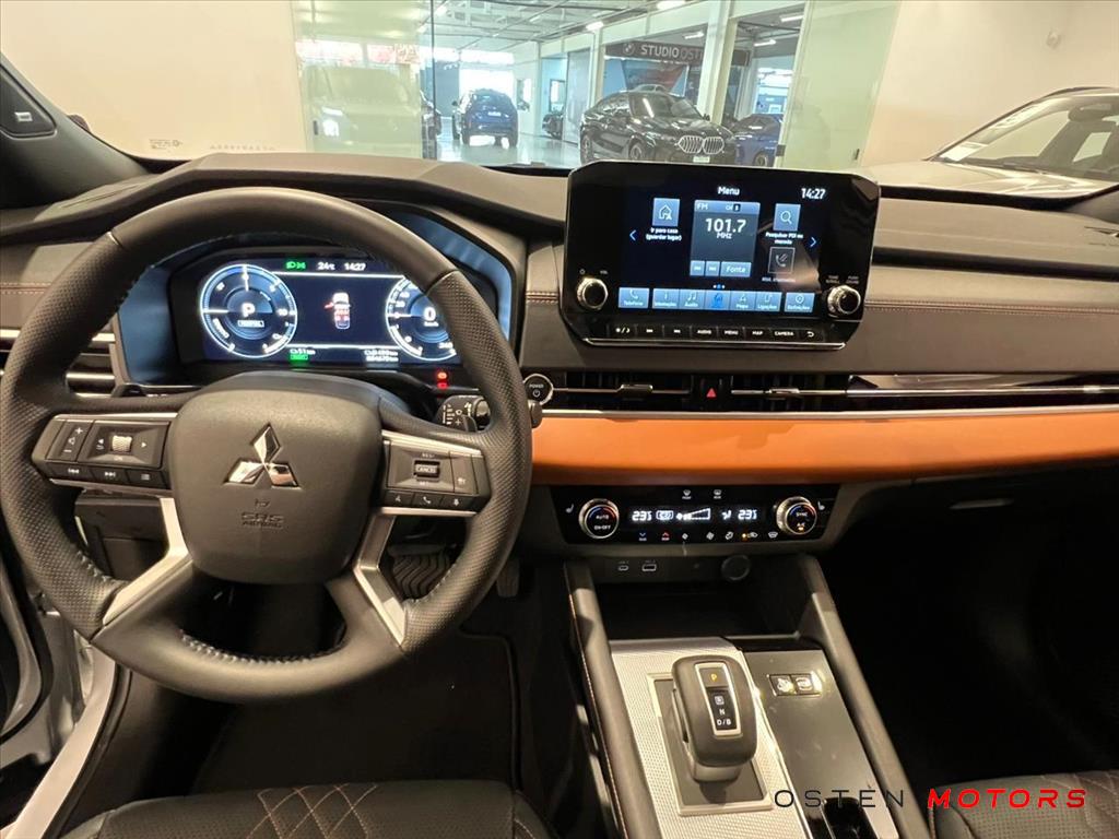 Mitsubishi-OUTLANDER-2.4 PHEV SIGNATURE S-AWC DHT