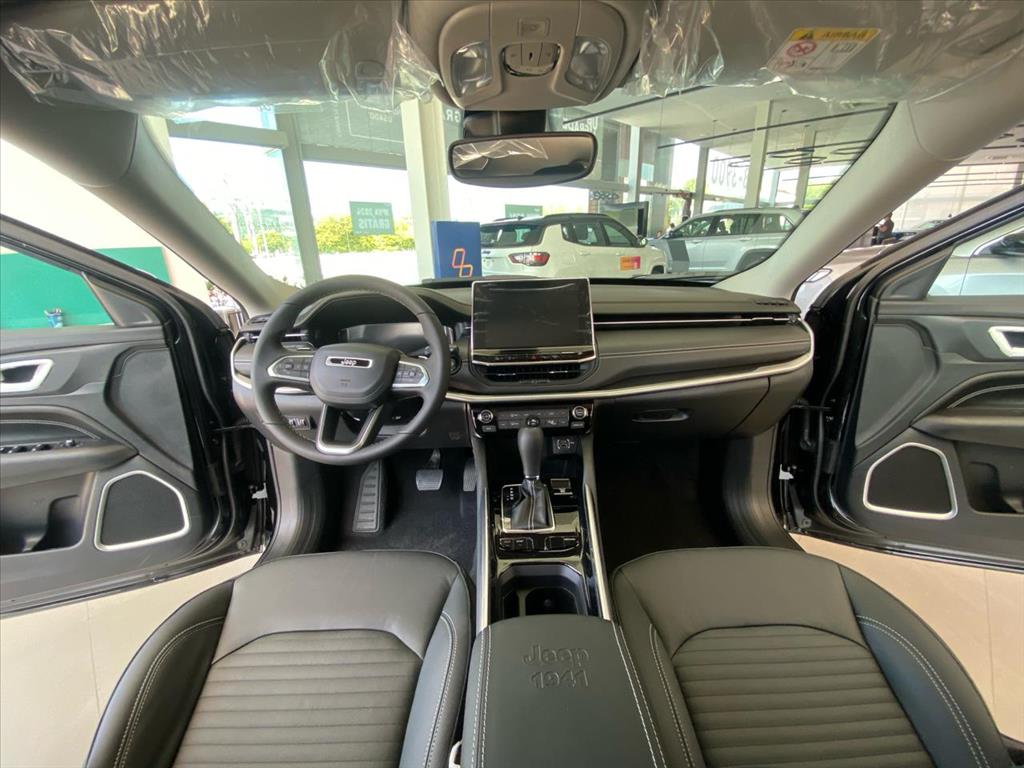 COMMANDER 1.3 T270 TURBO FLEX LONGITUDE AT6