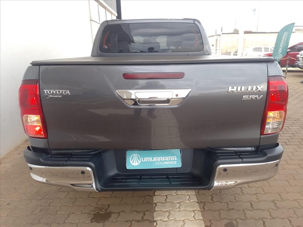 HILUX 2.8 D-4D TURBO DIESEL CD SRV 4X4 AUTOMÁTICO6