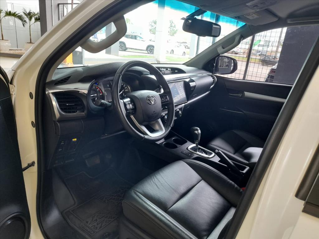 HILUX 2.8 D-4D TURBO DIESEL CD SRV 4X4 AUTOMÁTICO9