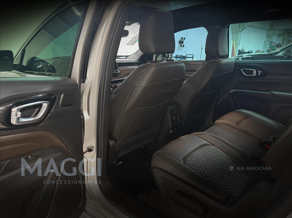 api-int-ea93d176-922c-4482-91c7-38cb7ce23e5320251104105631