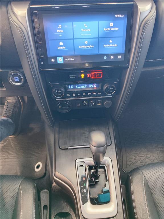 HILUX SW4 2.8 D-4D TURBO DIESEL SRX 7L 4X4 AUTOMÁTICO15