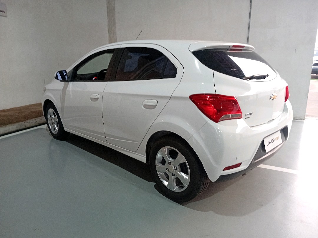 Chevrolet Onix 1.4 Mpfi LT 8V Flex 4P Automático - foto 6