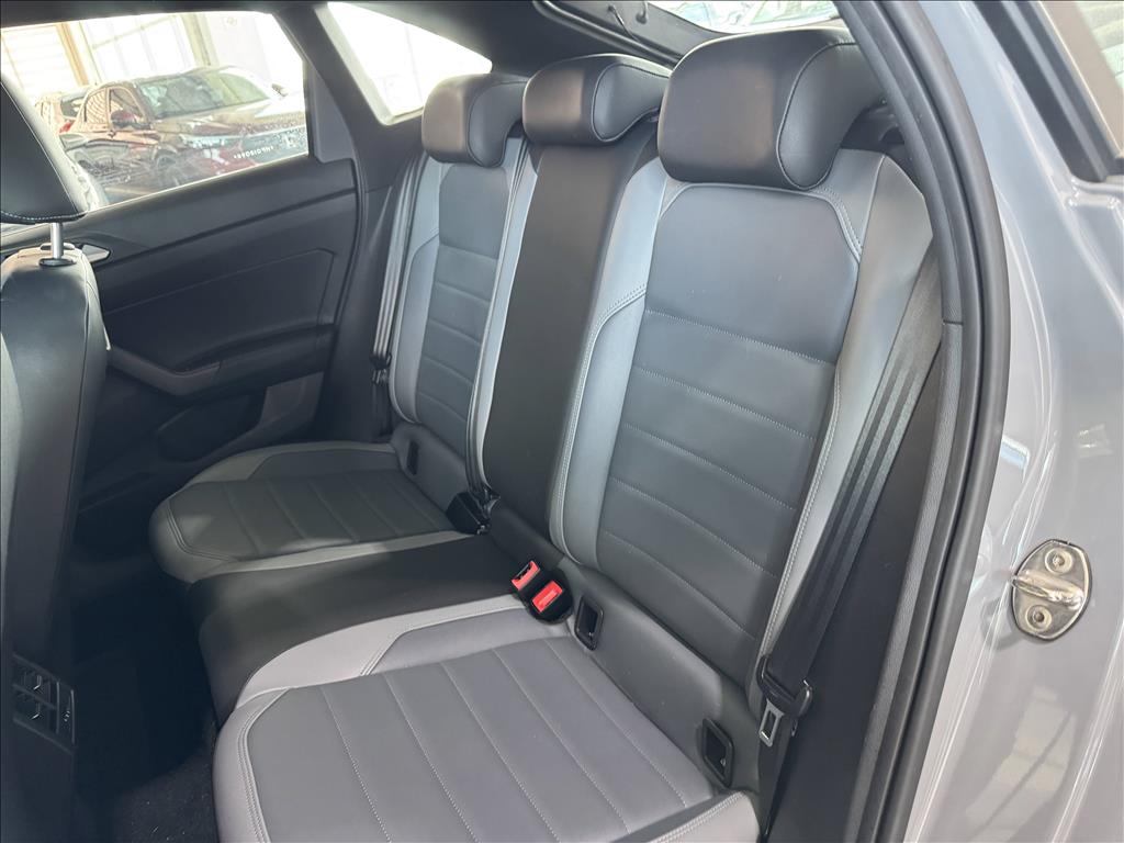 NIVUS 1.0 200 TSI TOTAL FLEX HIGHLINE AUTOMÁTICO10