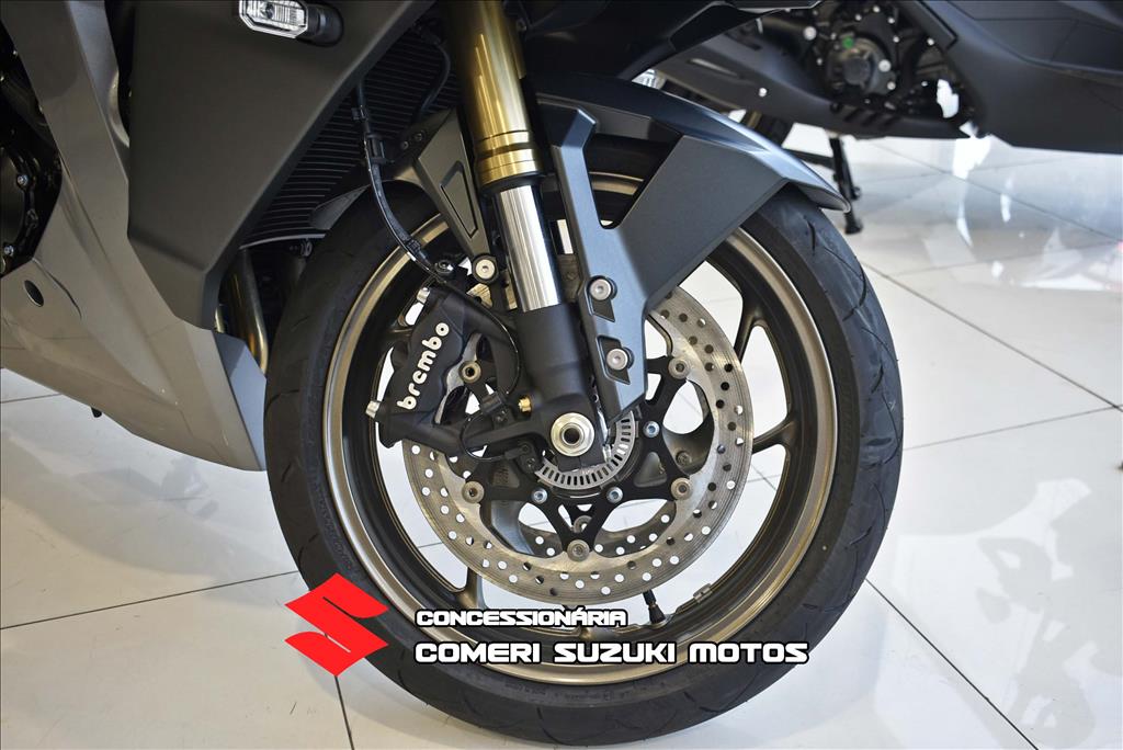 GSX-S 1000GT ABS11