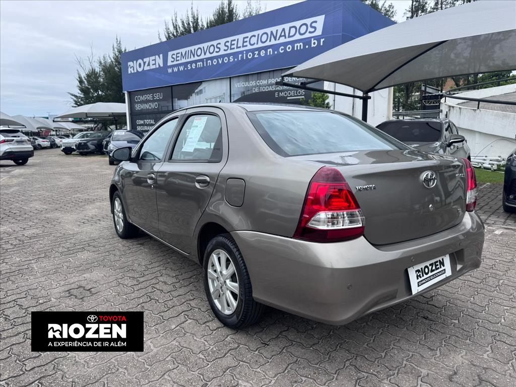 ETIOS 1.5 X PLUS SEDAN 16V FLEX 4P AUTOMÁTICO2