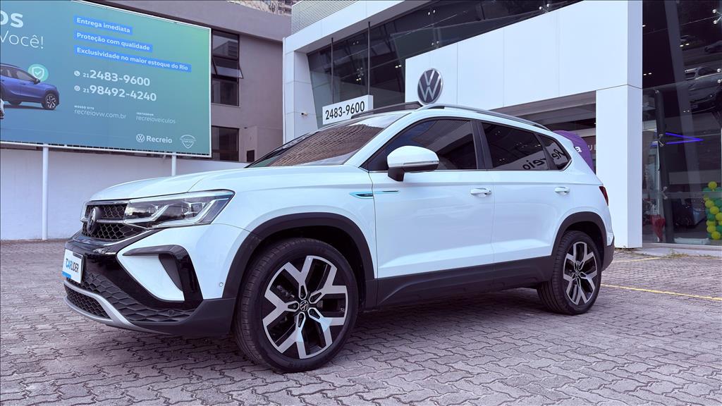 TAOS 1.4 250 TSI TOTAL FLEX HIGHLINE AUTOMÁTICO1