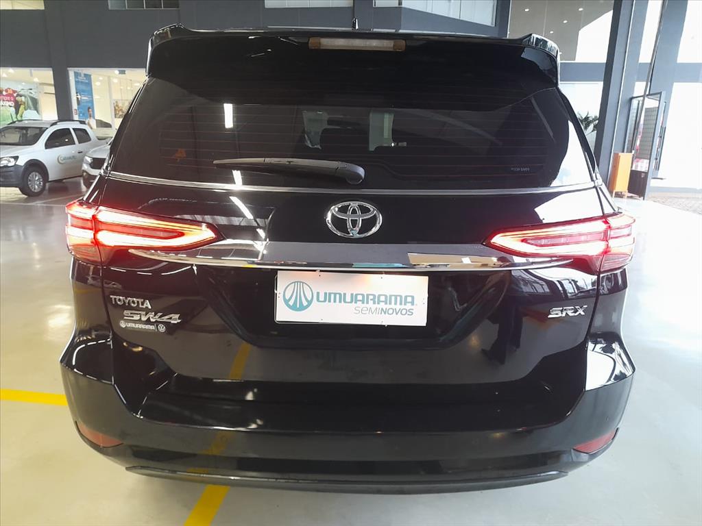 HILUX 2.8 D-4D TURBO DIESEL CD SRX 4X4 AUTOMÁTICO4