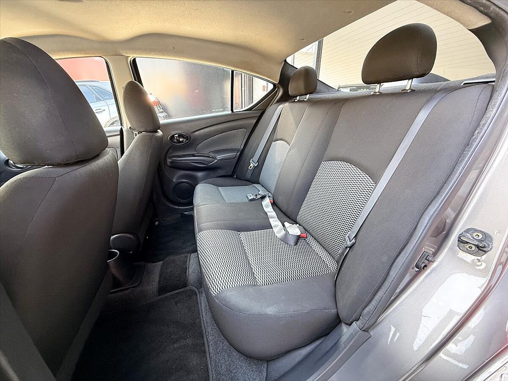 Nissan Versa - 1.0 12V FLEX S 4P MANUAL