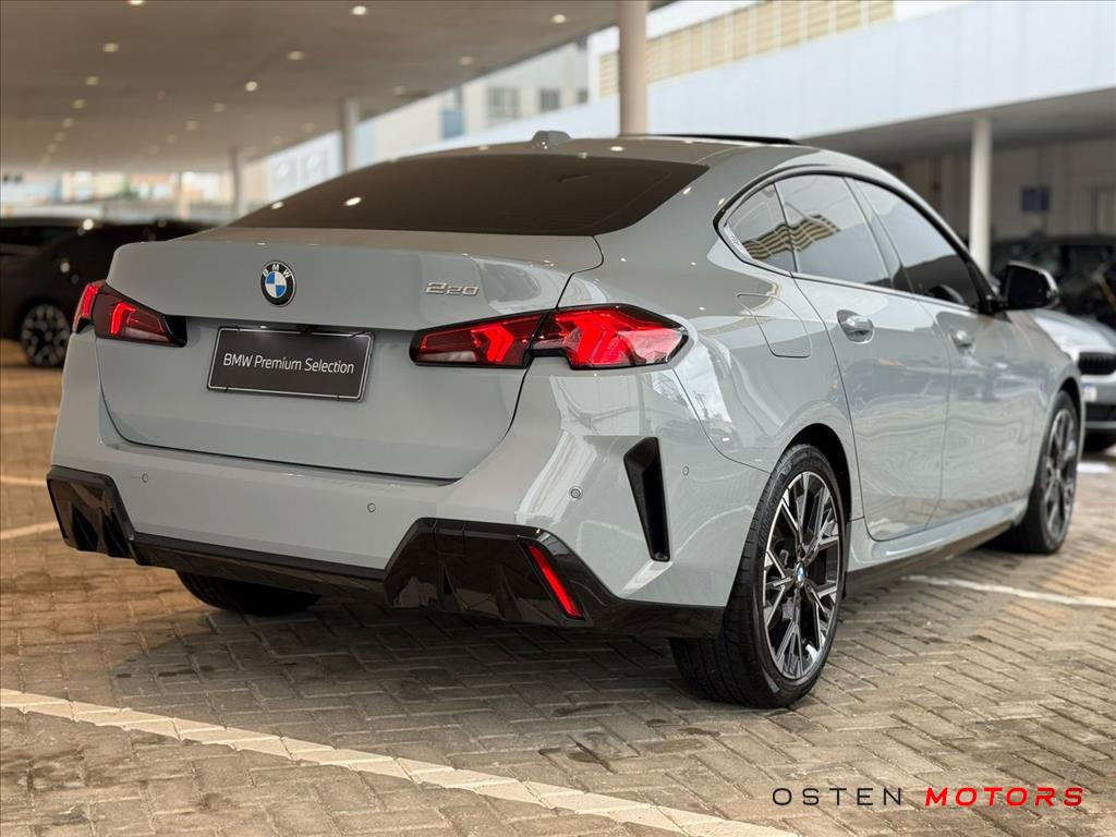 BMW-220i-2.0 16V TURBO GASOLINA GRAN COUPÉ M SPORT STEPTRONIC