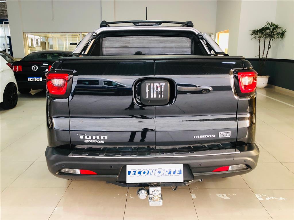 TORO 1.3 TURBO 270 FLEX FREEDOM AT64