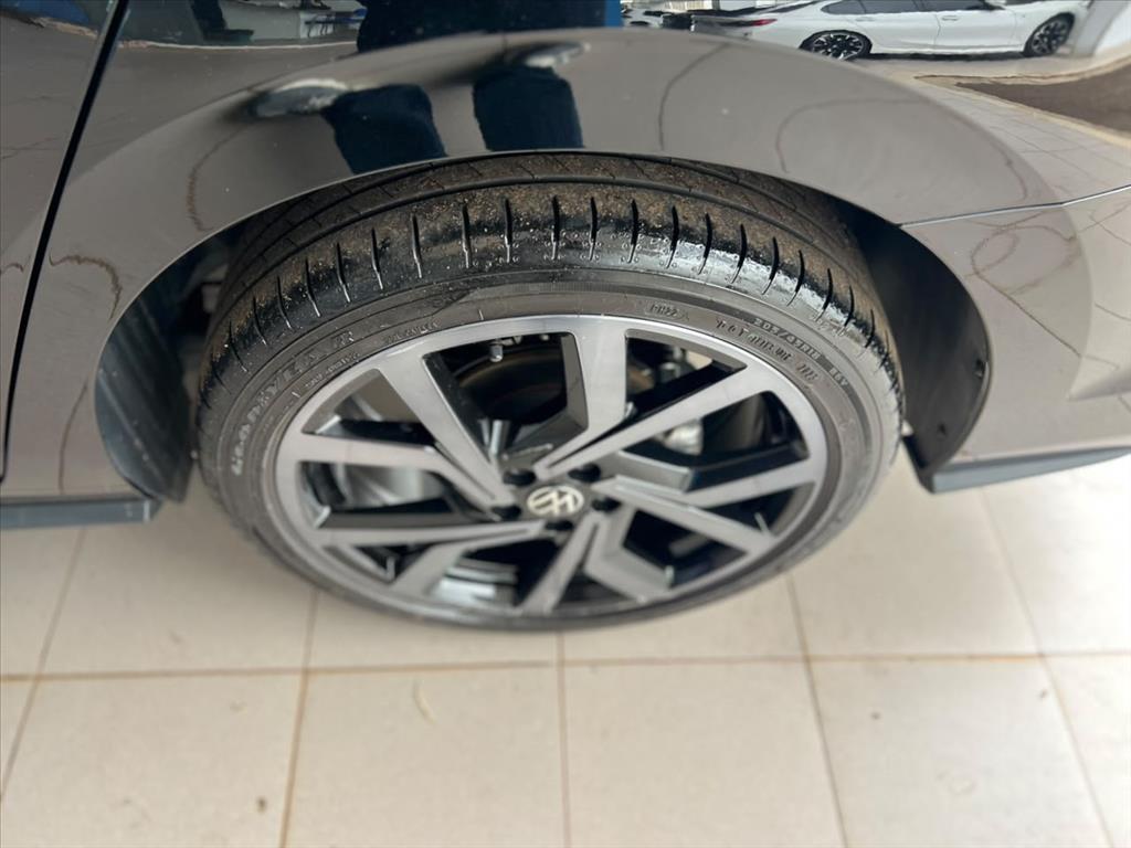 VIRTUS 1.4 250 TSI EXCLUSIVE AUTOMÁTICO14