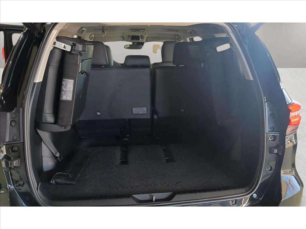 HILUX SW4 2.8 D-4D TURBO DIESEL SRX 7L 4X4 AUTOMÁTICO7