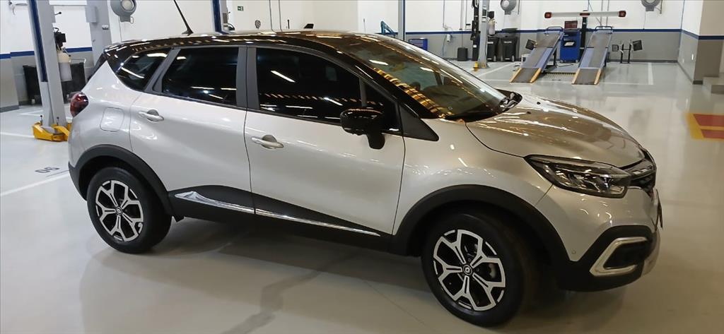 Renault-CAPTUR-1.3 TCE FLEX ICONIC X-TRONIC