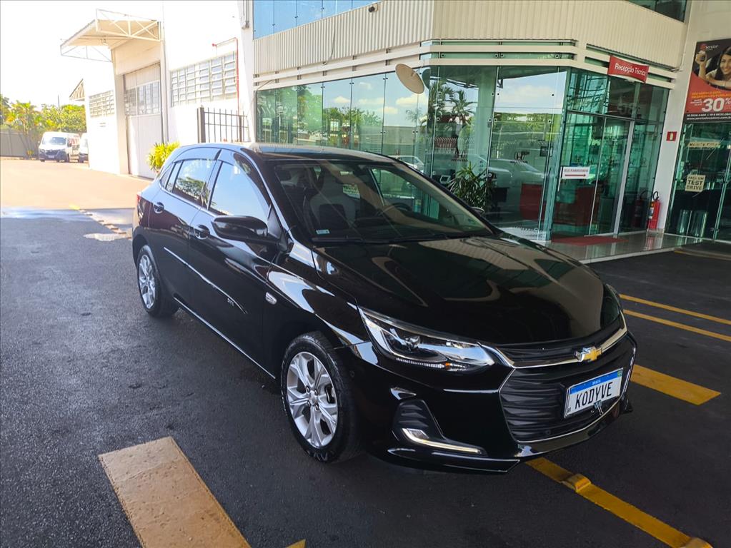 ONIX 1.0 TURBO FLEX AUTOMÁTICO1