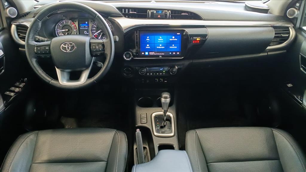 HILUX 2.8 D-4D TURBO DIESEL CD SRX 4X4 AUTOMÁTICO10