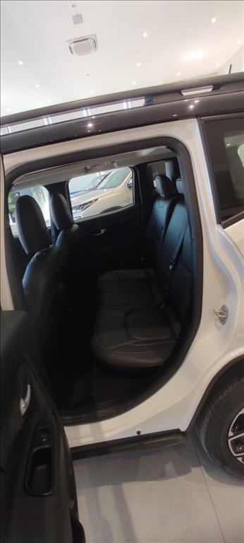 RENEGADE 1.3 T270 TURBO FLEX SAHARA AT67