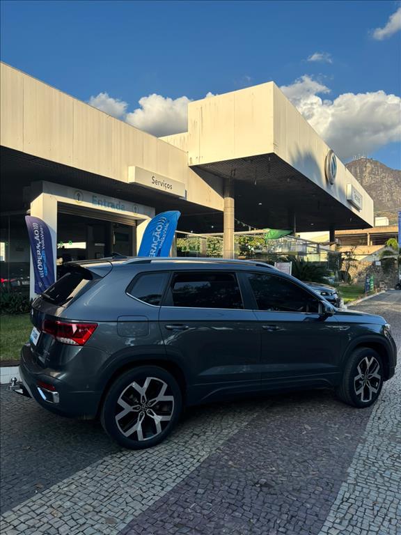 TAOS 1.4 250 TSI TOTAL FLEX HIGHLINE AUTOMÁTICO2