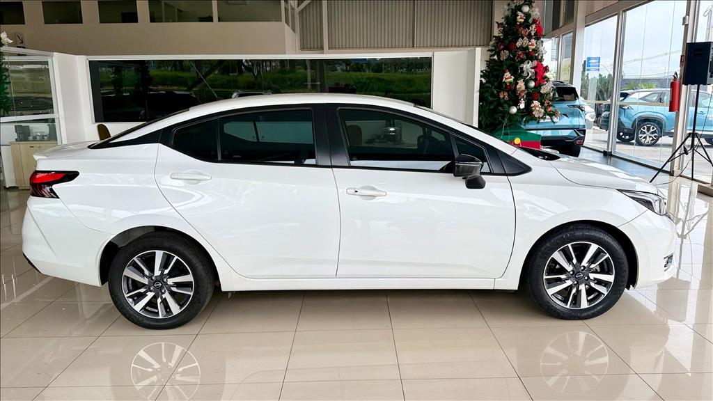 VERSA 1.6 16V FLEX SR XTRONIC8