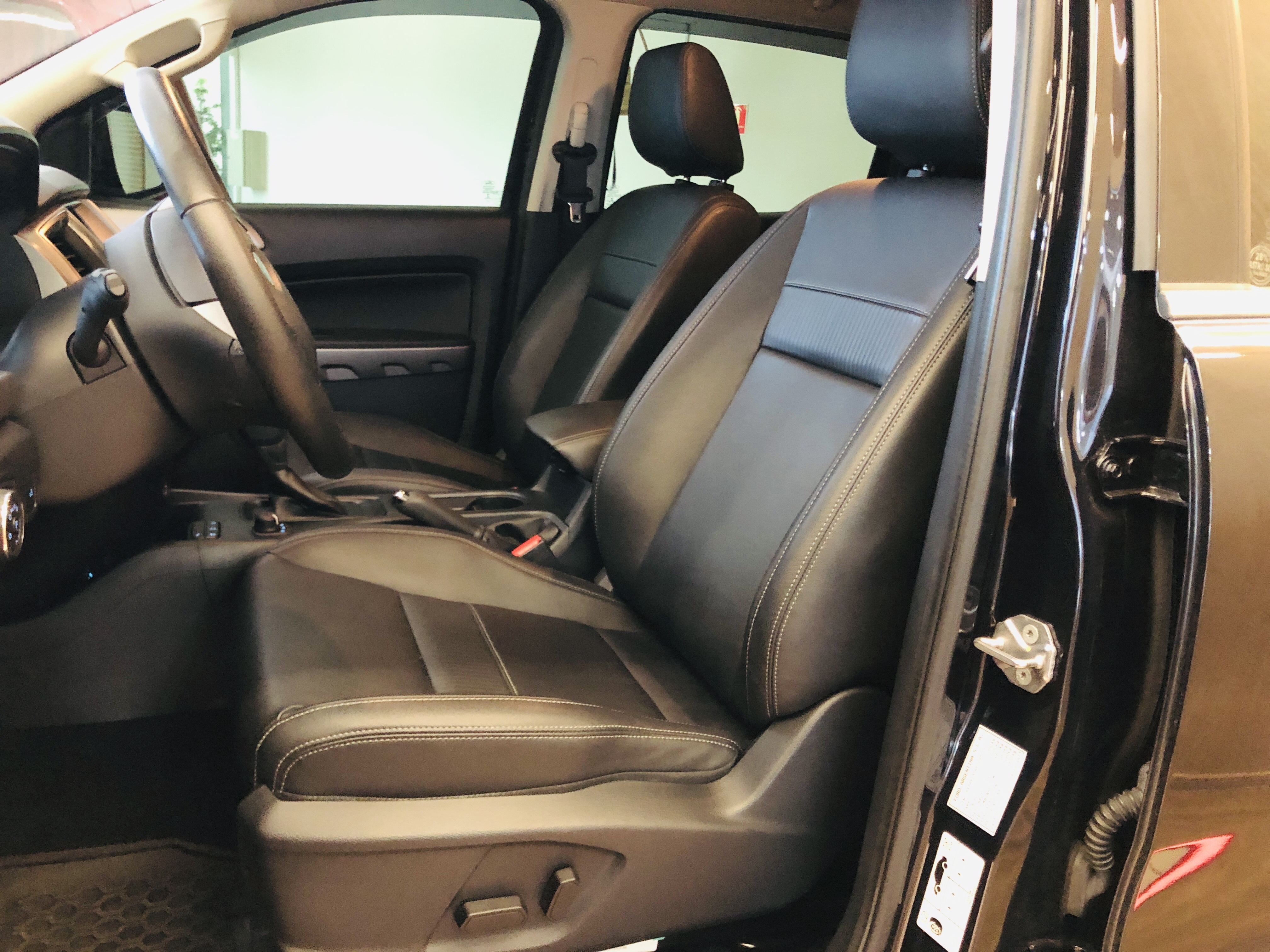 RANGER 3.2 LIMITED 4X4 CD 20V DIESEL 4P AUTOMÁTICO7