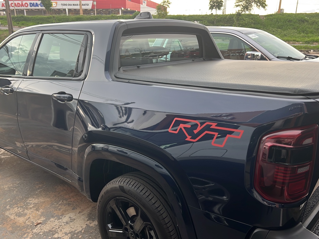 RAMPAGE 2.2 TURBO DIESEL LARAMIE 4X4 AUTOMÁTICO3