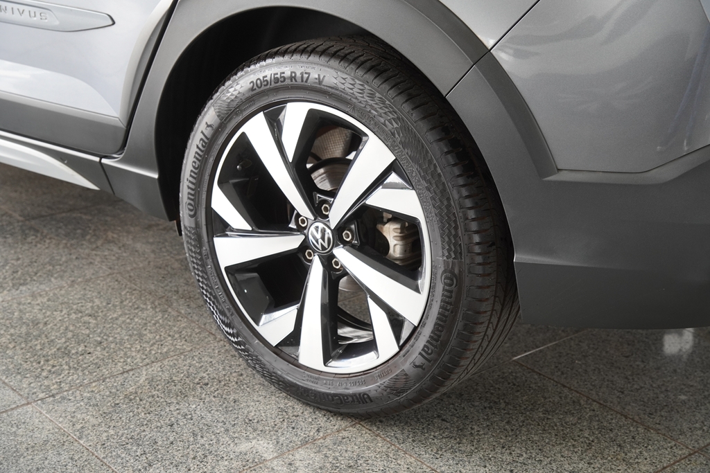 NIVUS 1.0 200 TSI TOTAL FLEX HIGHLINE AUTOMÁTICO4