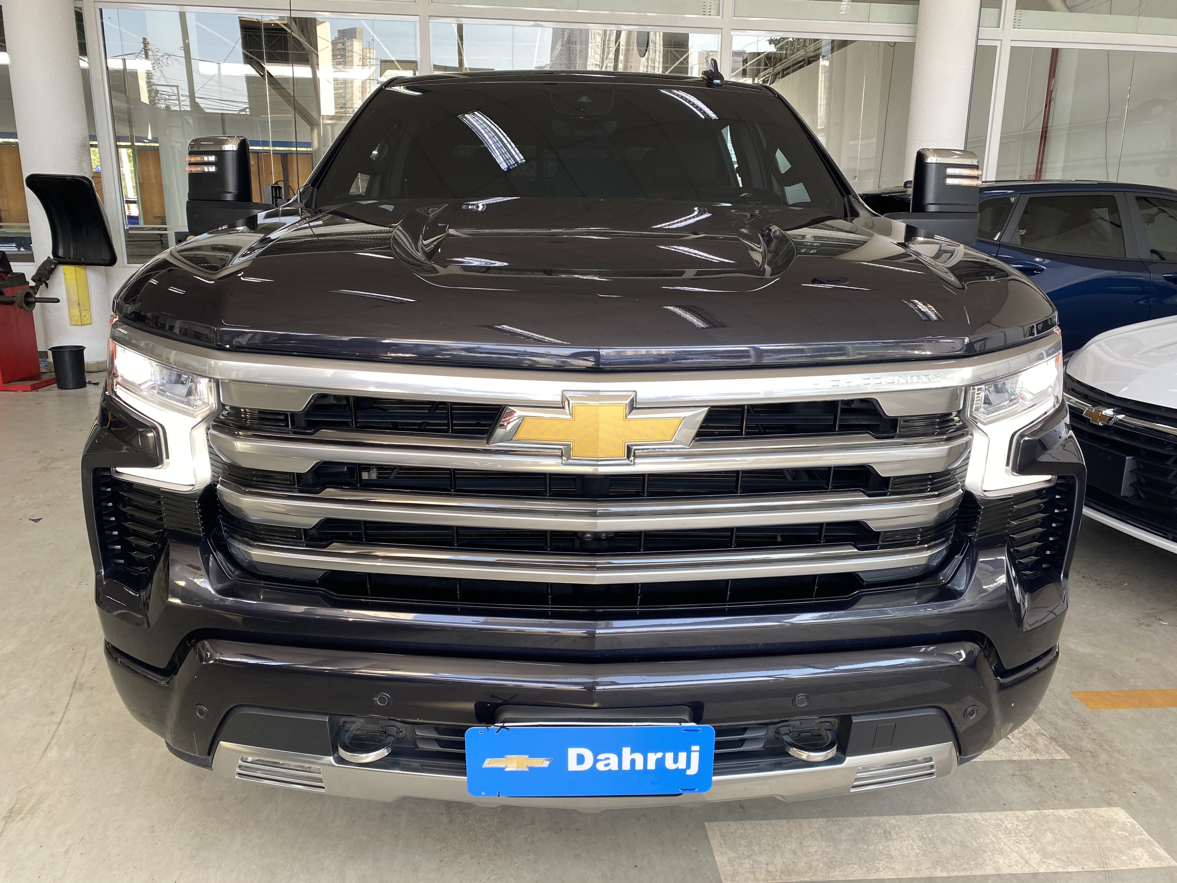 SILVERADO 5.3 V8 GASOLINA 1500 HIGH COUNTRY 4X4 AUTOMÁTICO1