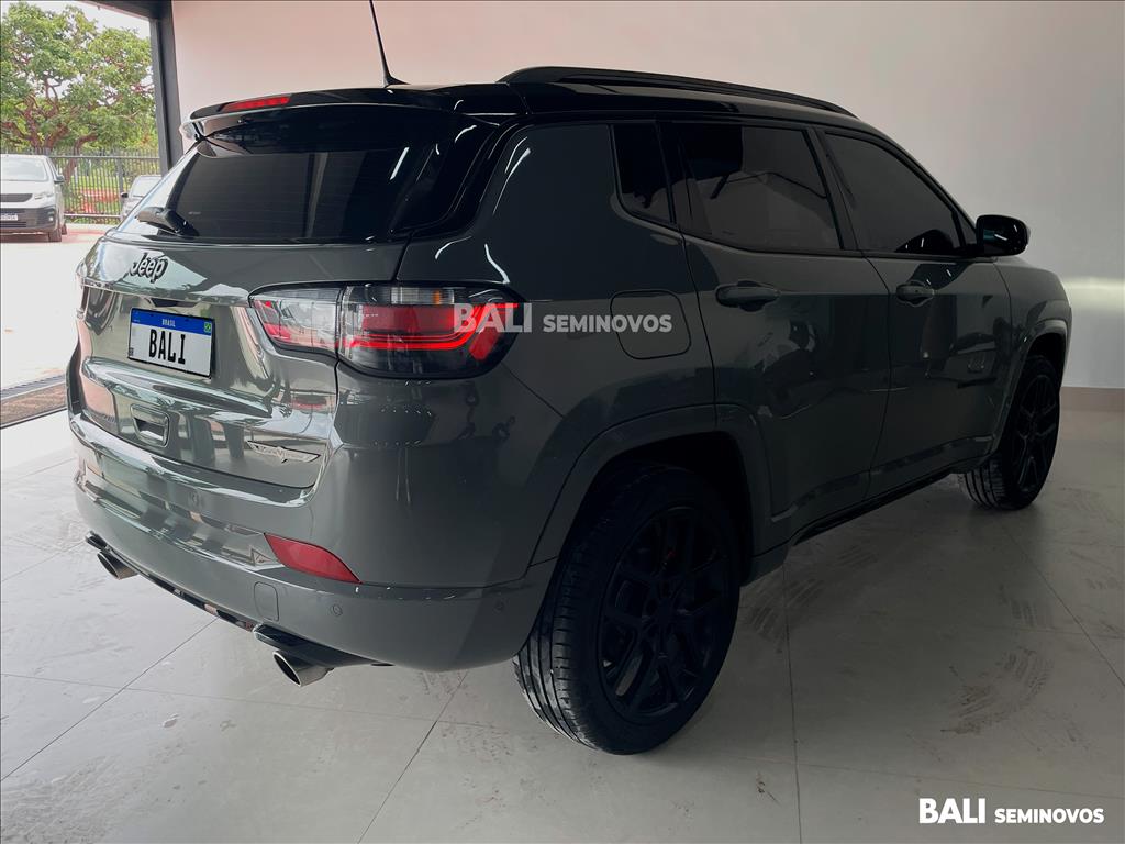 COMPASS 2.0 HURRICANE 4 TURBO GASOLINA BLACKHAWK AT96