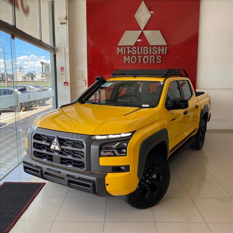 Mitsubishi-TRITON-2.4 BITURBO DIESEL CD KATANA 4X4 AUTOMÁTICO