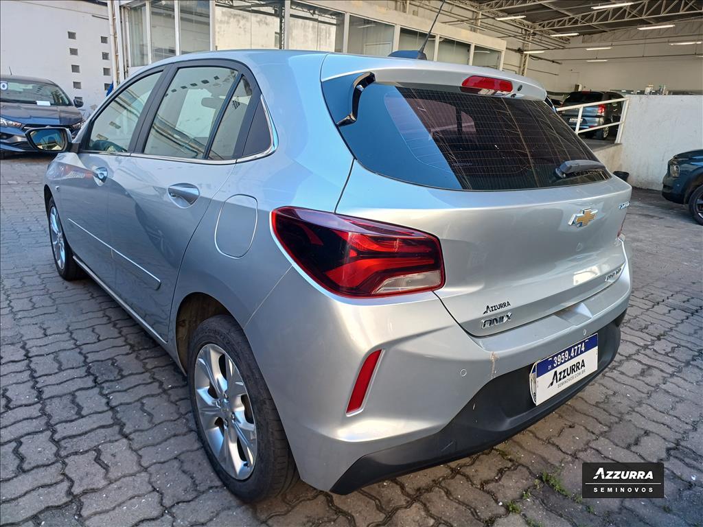 ONIX 1.0 TURBO FLEX AUTOMÁTICO3