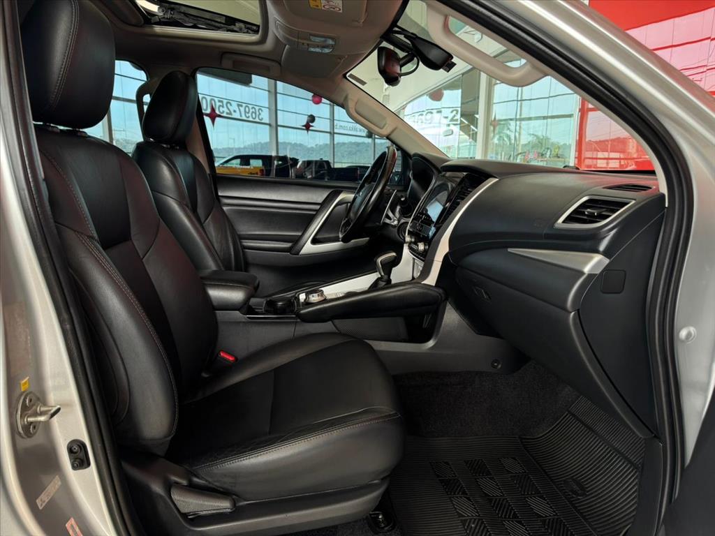 Mitsubishi-PAJERO SPORT-2.4 16V MIVEC TURBO DIESEL HPE-S AWD AUTOMÁTICO