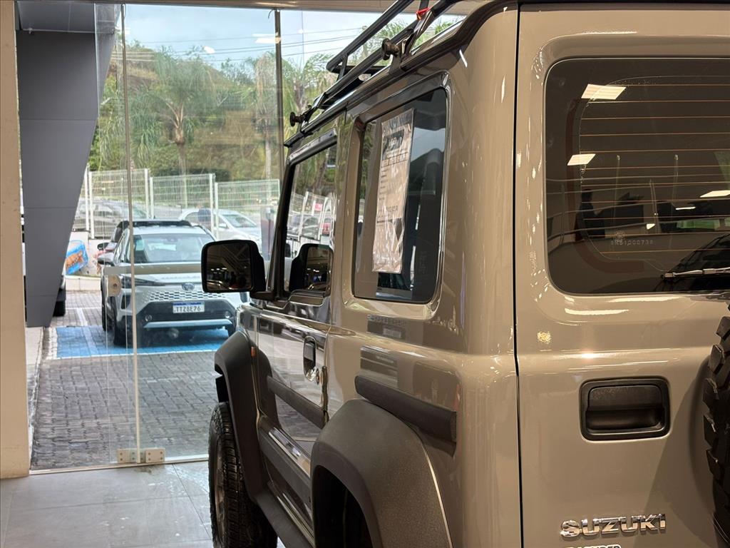 JIMNY 1.5 GASOLINA SIERRA 4YOU 4X4 MANUAL8