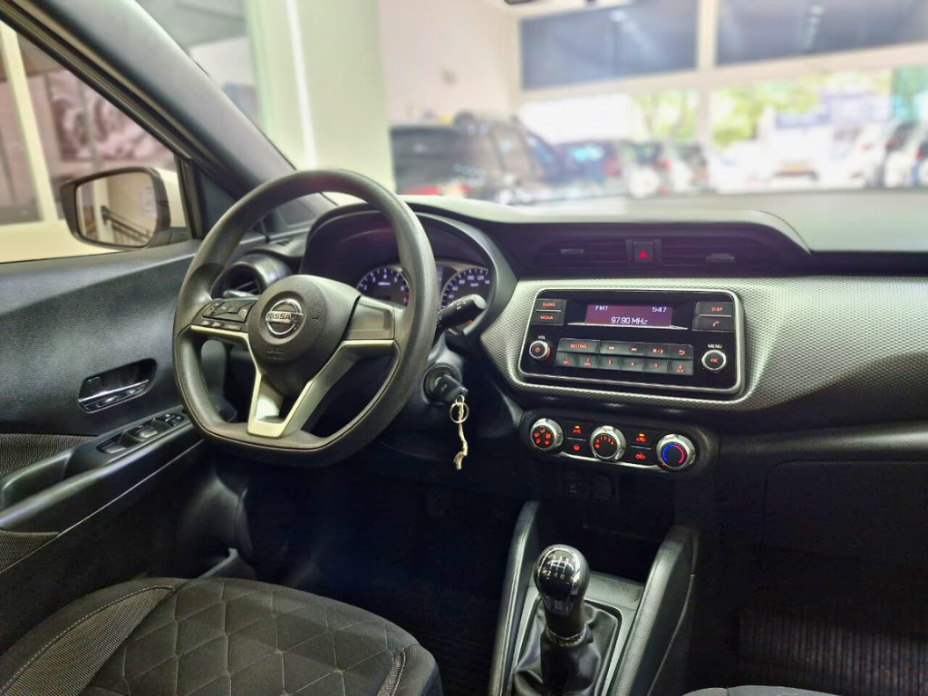 KICKS 1.6 16V FLEXSTART S 4P MANUAL9