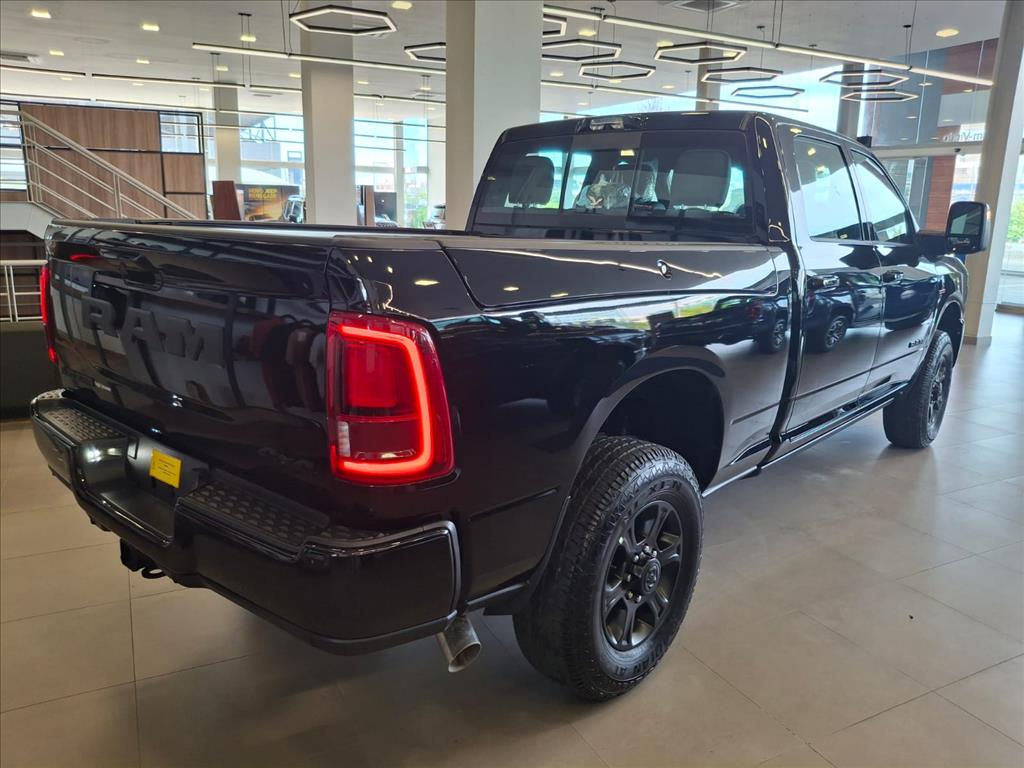3500 6.7 I6 TURBO DIESEL LARAMIE NIGHT EDITION CD 4X4  AUTOMÁTICO3